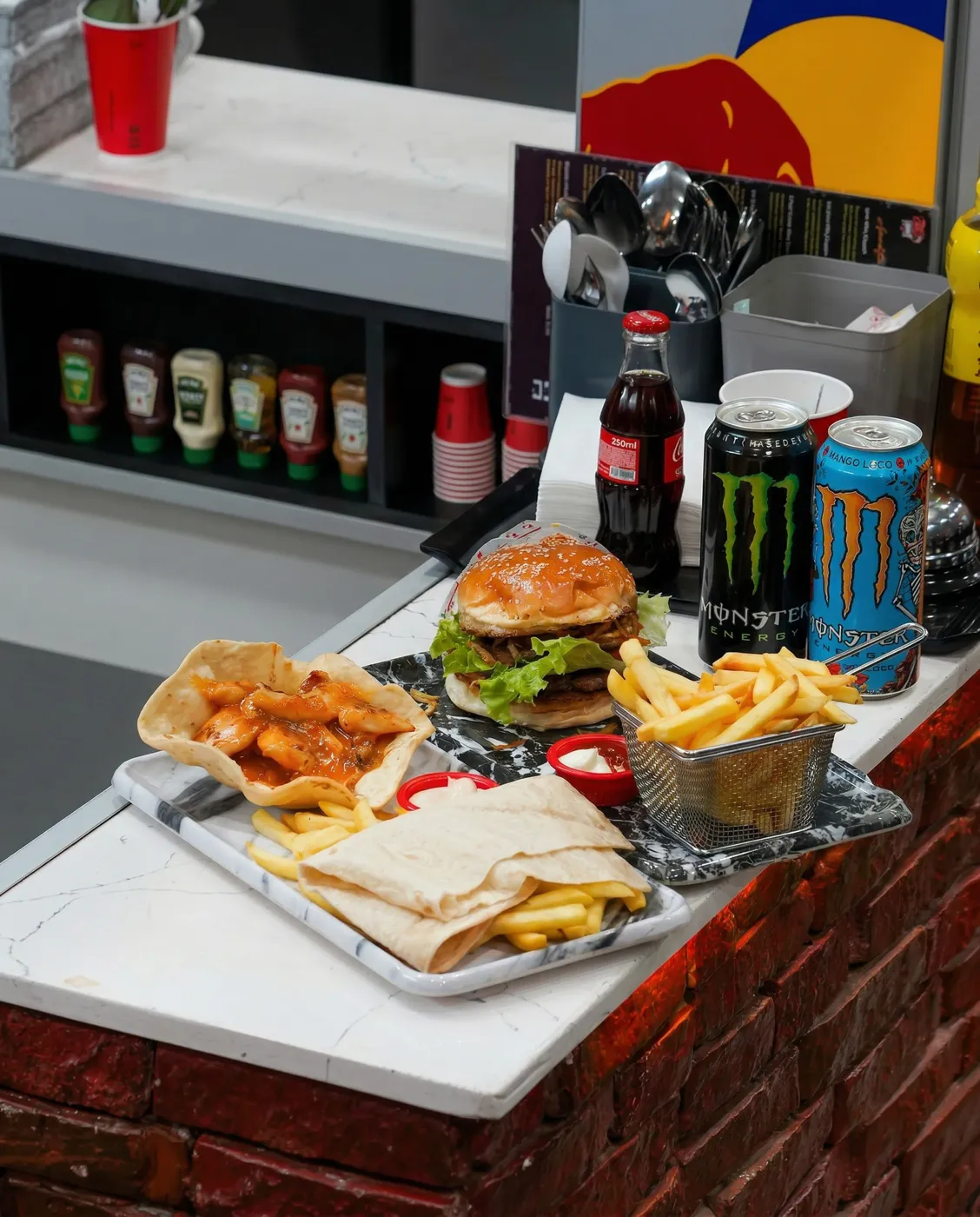 Anka Mutfağı burger menü tepsisi